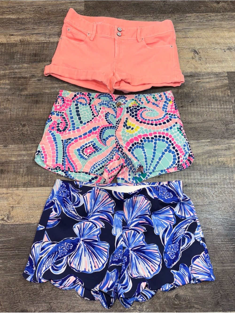 Lilly Pulitzer Shorts Size Small (4) Lot of 3